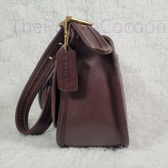 SOLD!!! Mahogany, Vintage Coach Legacy Small Flap Bag #9965 - Picture 4 of 9